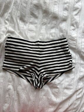 Edikted Black and White Striped High-Waist Shorts